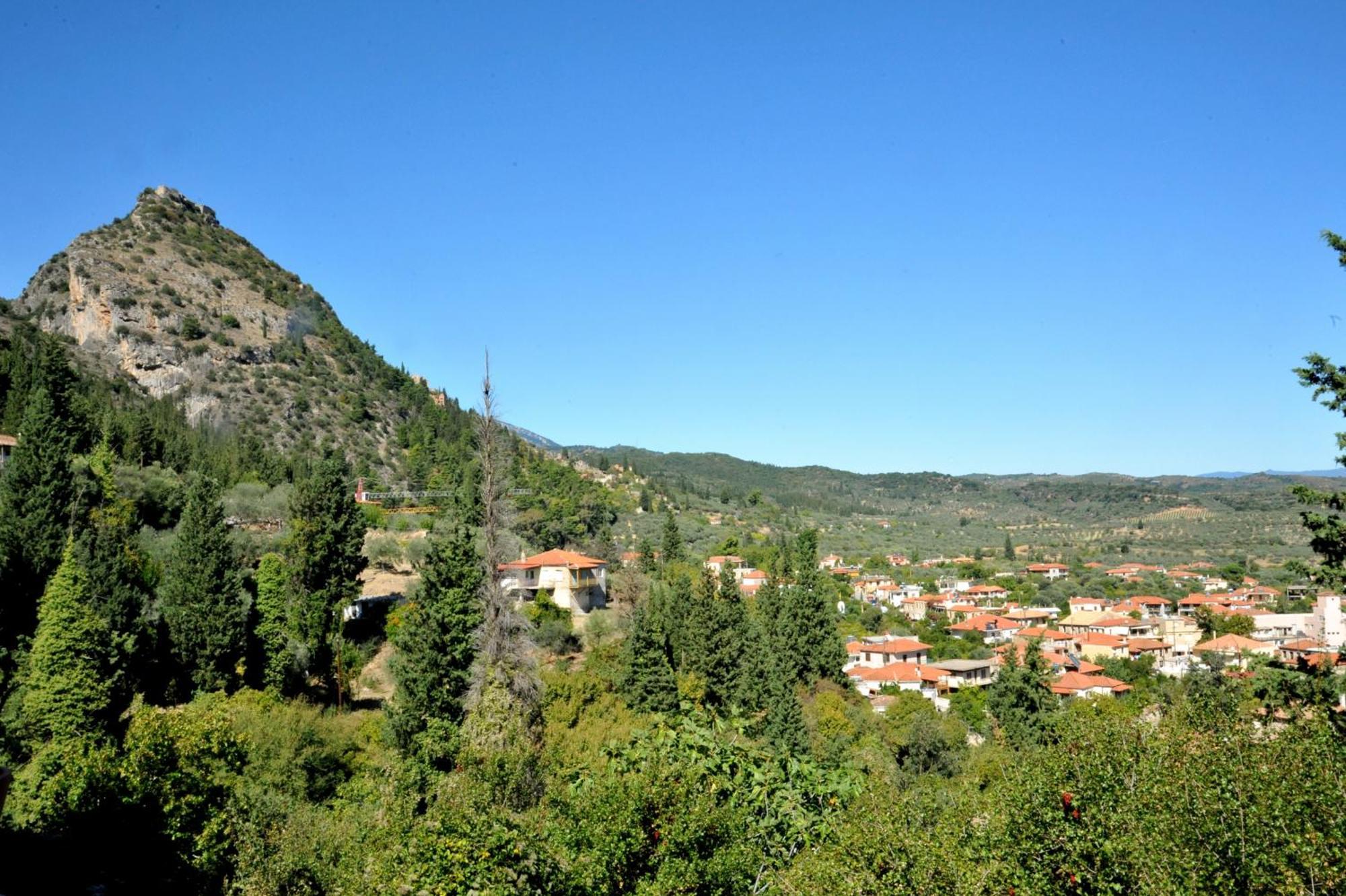 Aesthetic Delight - Stone Villa In Mystras Luaran gambar